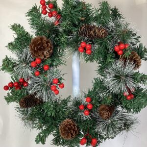 45cm (18 inch) Christmas Spruce Wreath with Pinecones/Red Berries
