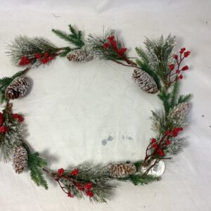 Frosted Pinecone/Berry/Spruce Garland (1.5m) Green