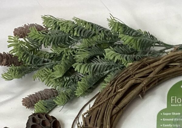 NEW Fir Leaf Spray with pinecones Green